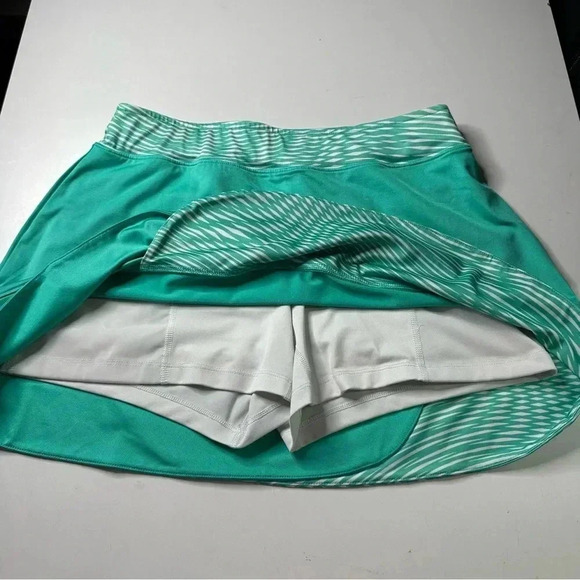 Slazenger Womens Tennis Activewear Skort Medium Green White Athletic Shorts Mini - Picture 5 of 8